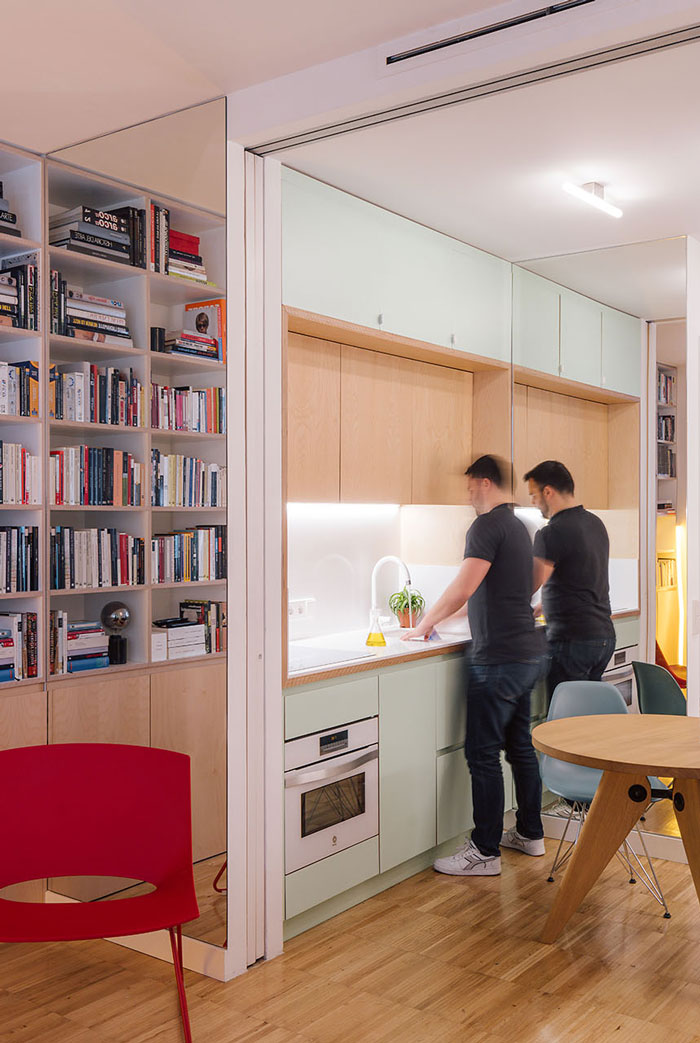 MENTA- NEVER TOO SMALL